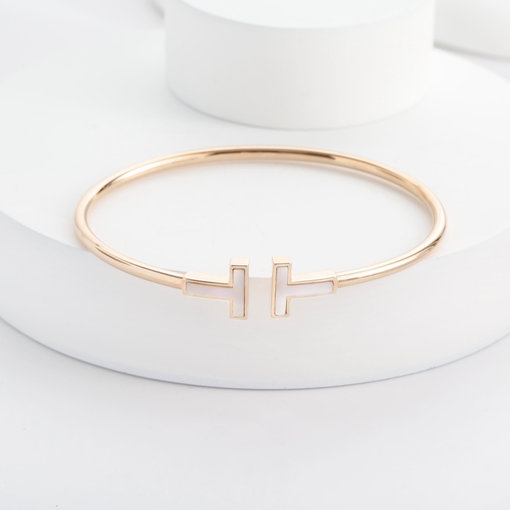 Tiffany & Co. Double T white shell bracelet